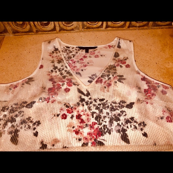 Dressy, Sequene, beaded overlay sleeveless top - Picture 3 of 5
